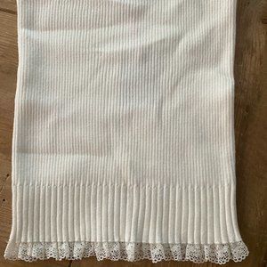 White knitted mini skirt